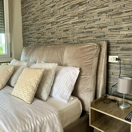 Serenity Bed & Breakfast *