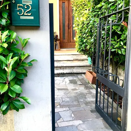 Bed and breakfast Serenity 4*