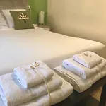 Bed & Breakfast Serenity