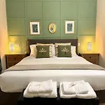 Bed & Breakfast Serenity 4*